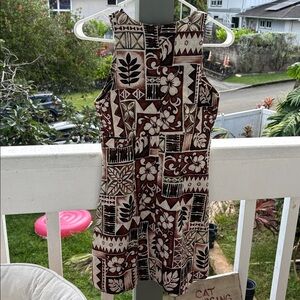 Wild Ginger Sleeveless Dress
Tapa Design